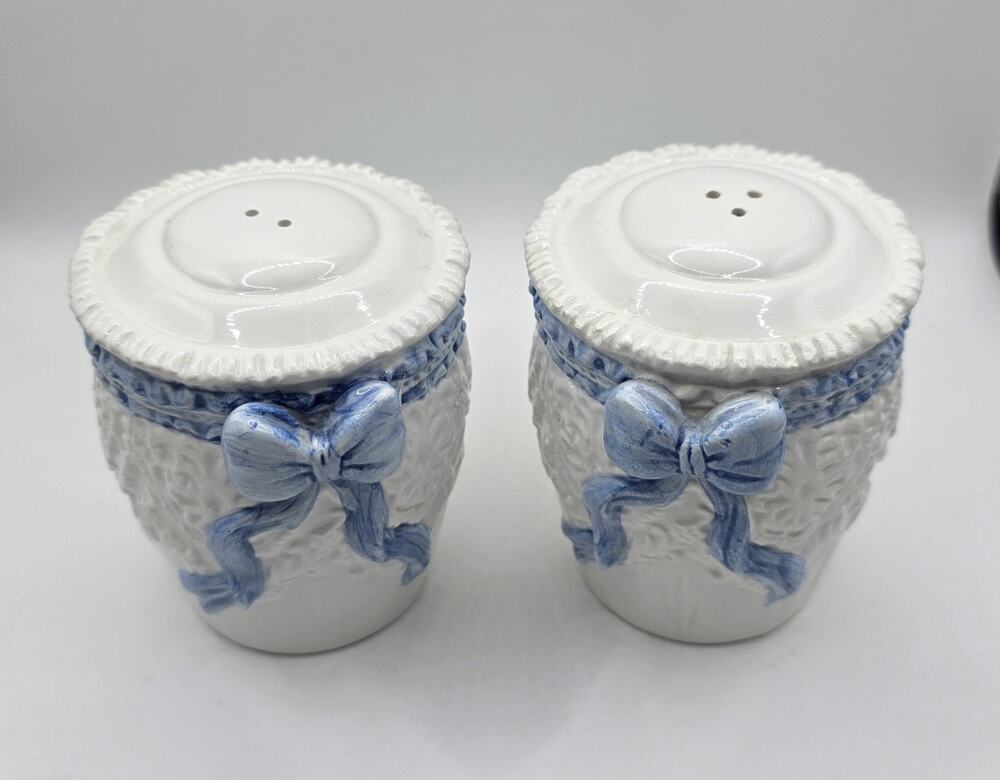Vintage Ceramic Salt & Pepper Shakers Blue Bow Ribbon Embossed Cottage Kitchen